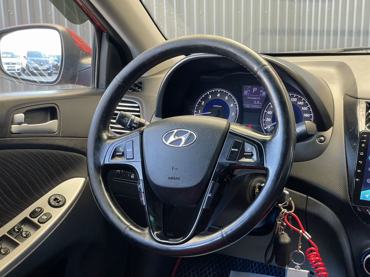 Hyundai Solaris, фотография 12