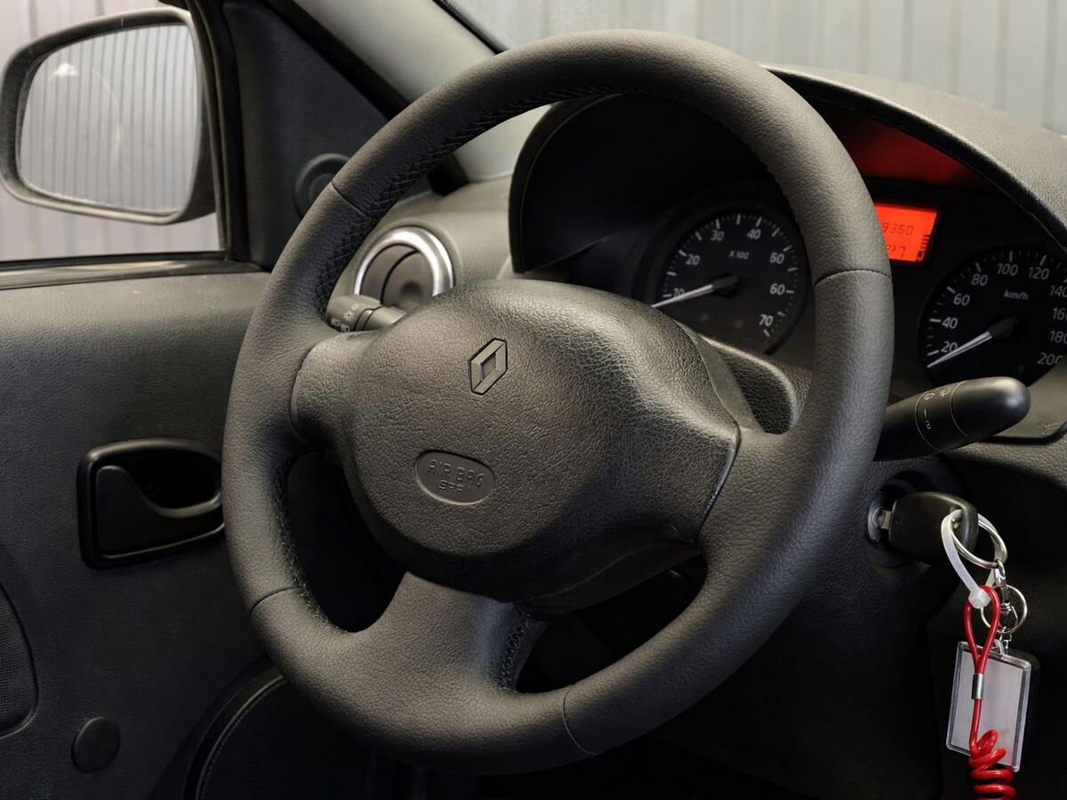 Renault Logan, фотография 10