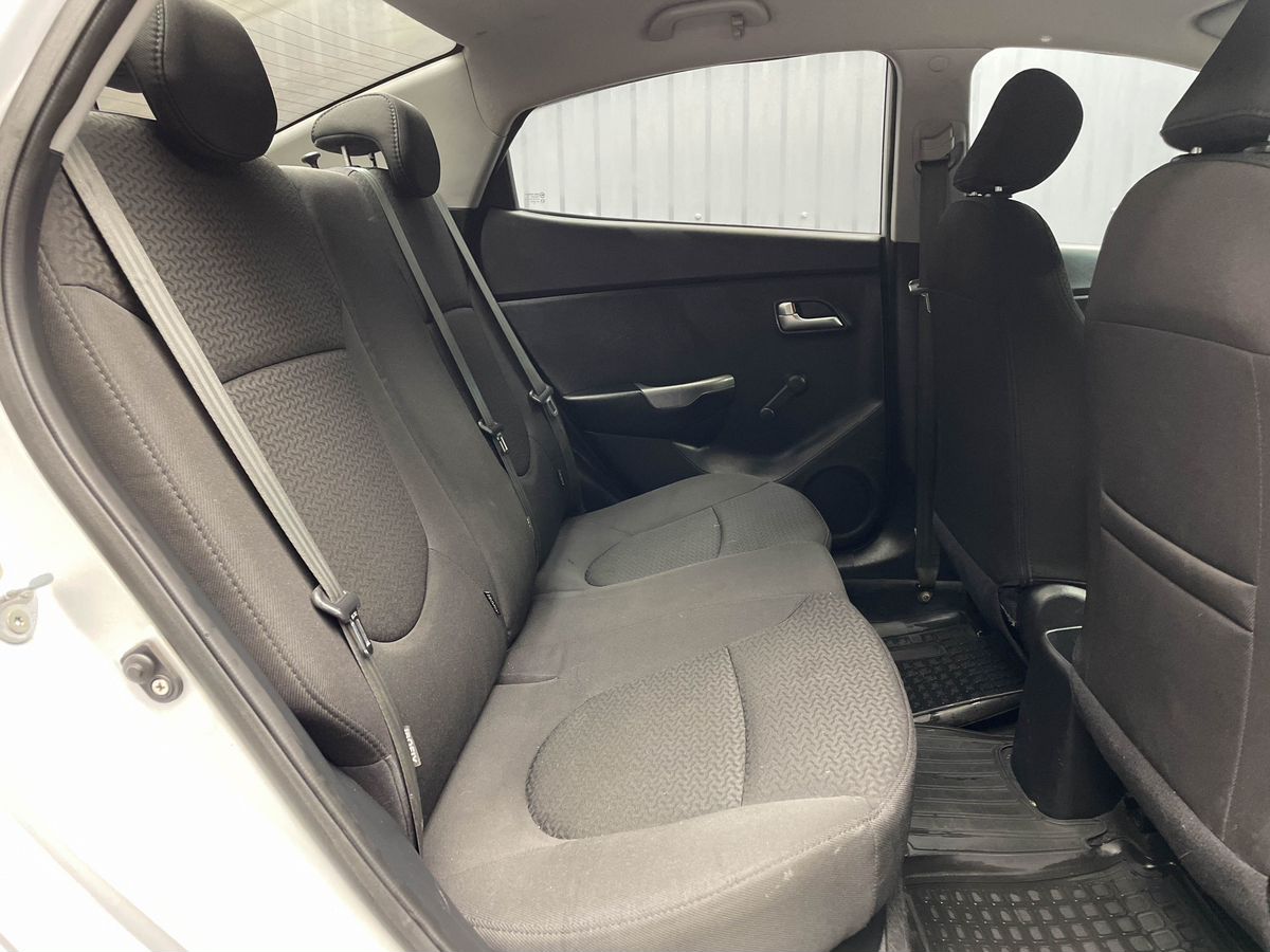 Kia Rio, фотография 18