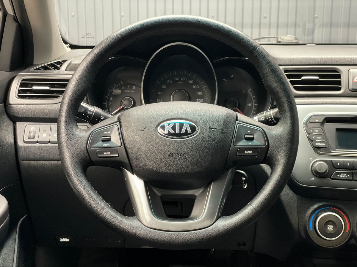 Kia Rio, фотография 8