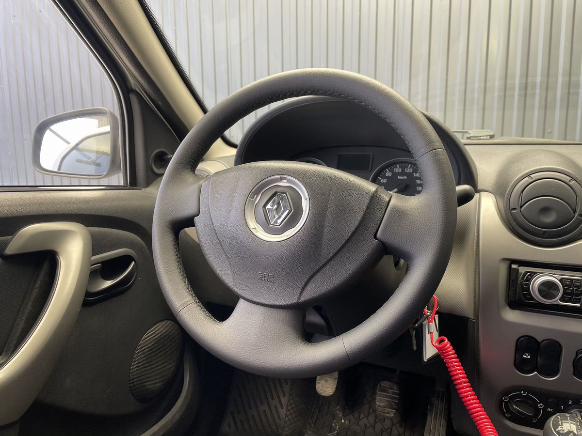 Renault Logan, фотография 10