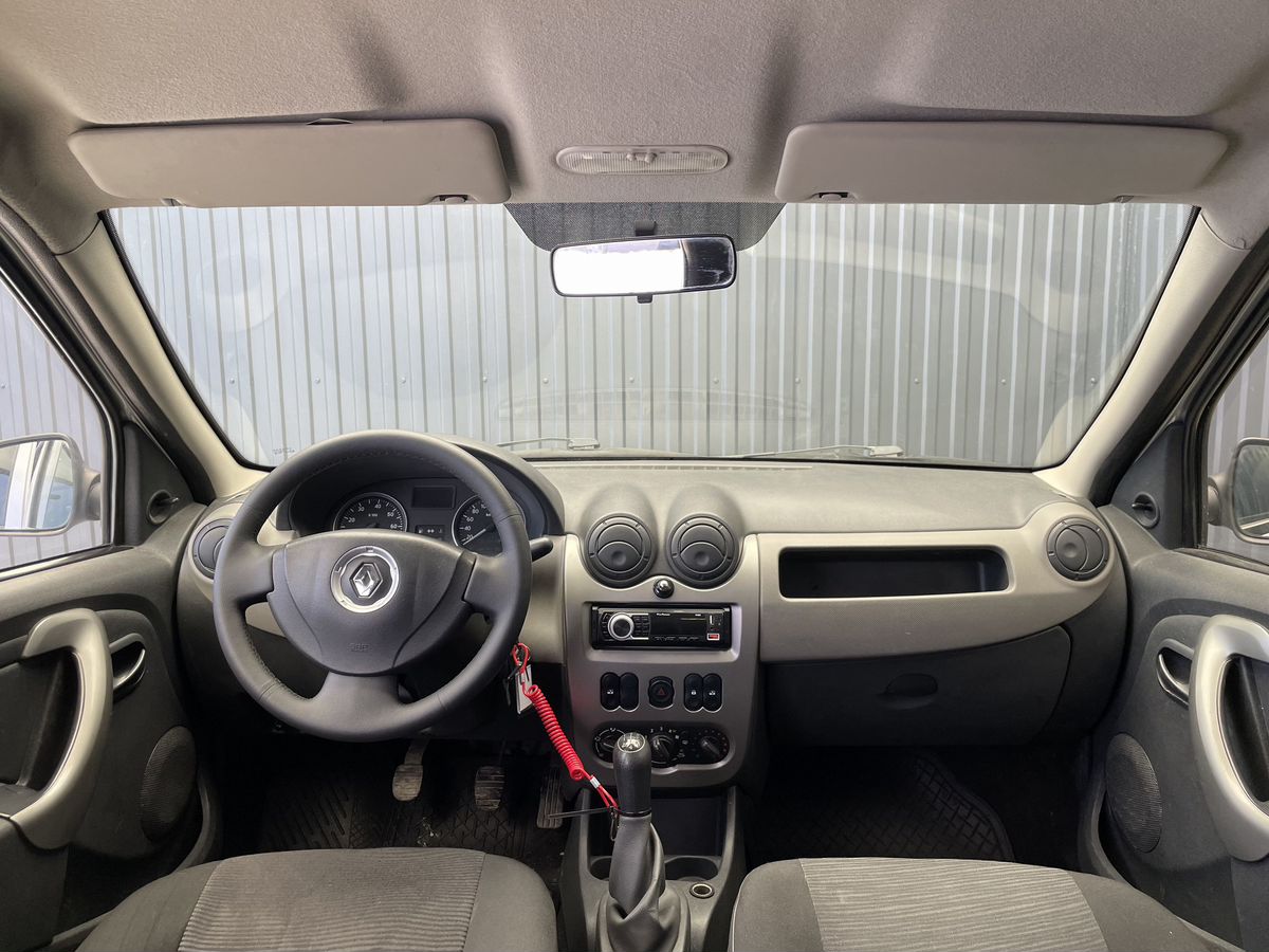 Renault Logan, фотография 6