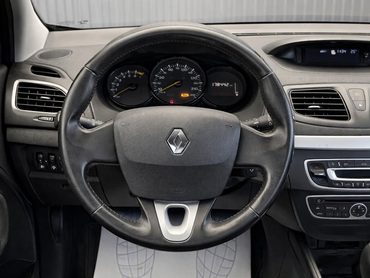 Renault Megane, фотография 6