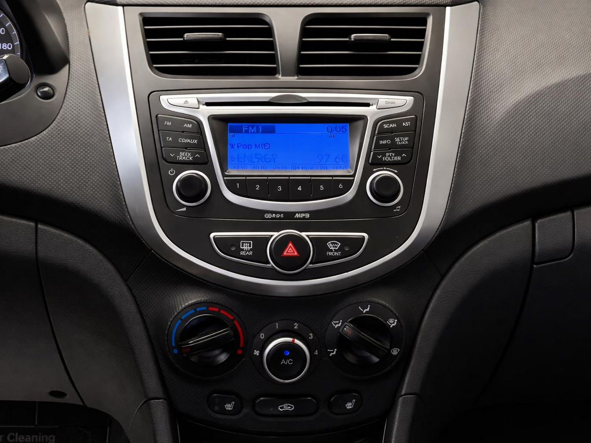 Hyundai Solaris, фотография 13