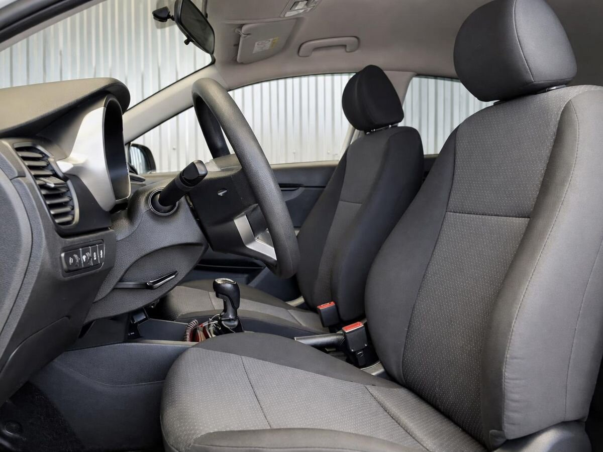 Kia Rio, фотография 13