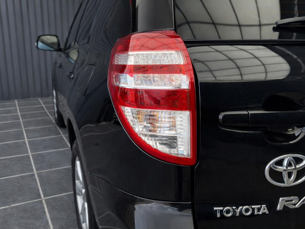 Toyota RAV4, фотография 32