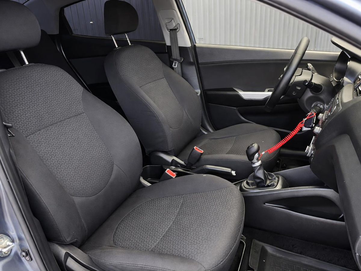 Kia Rio, фотография 17