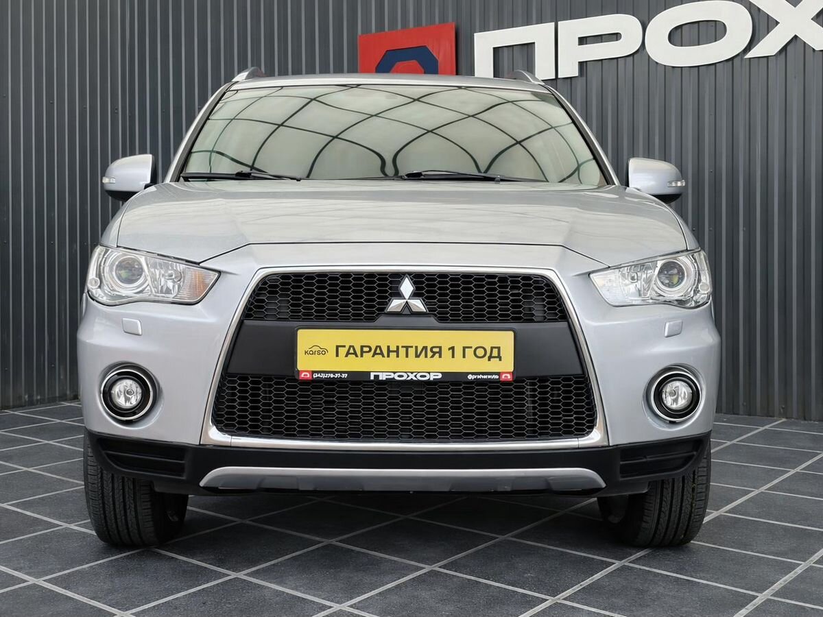 Mitsubishi Outlander, фотография 2