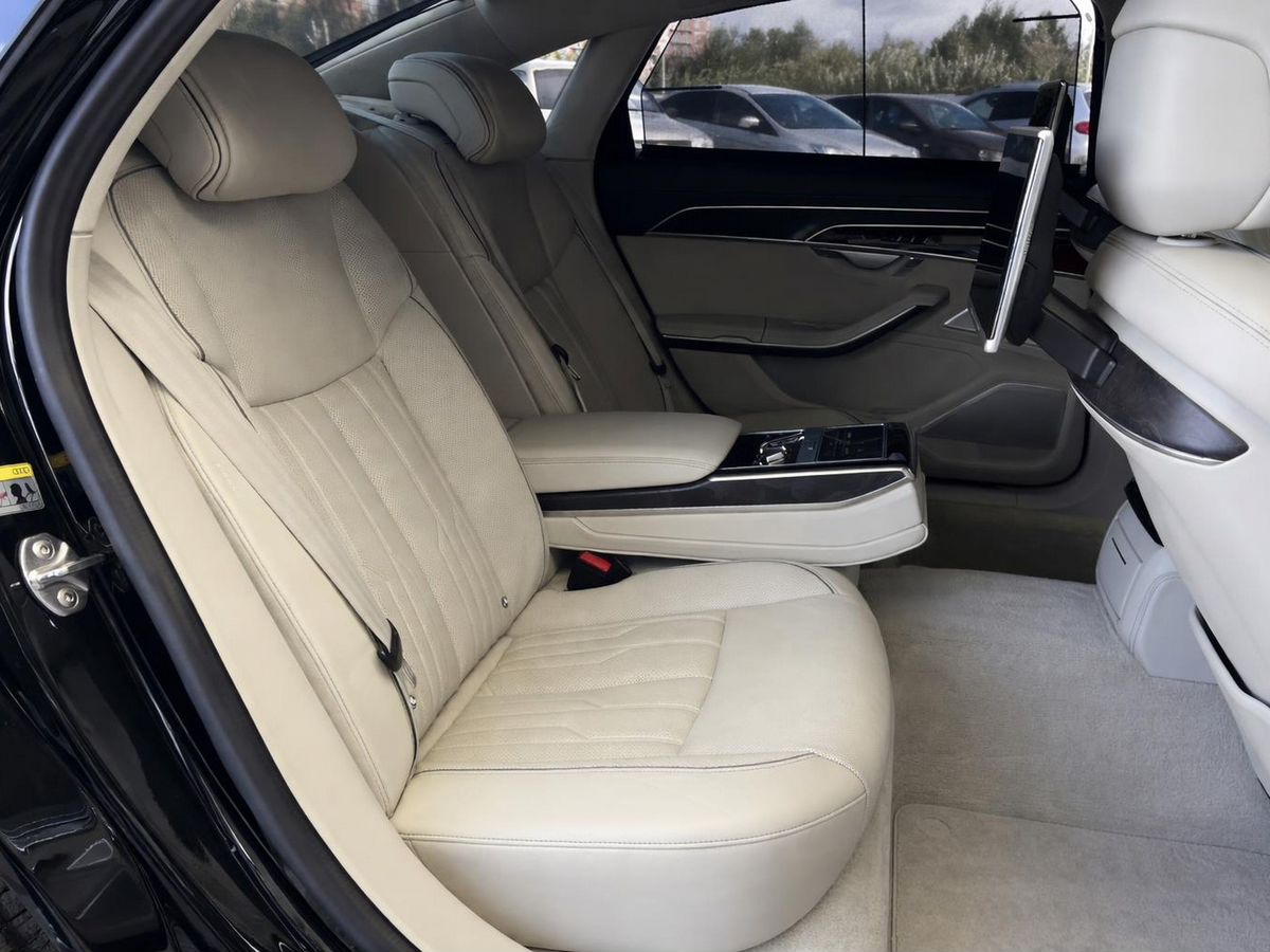 Audi A8, фотография 17