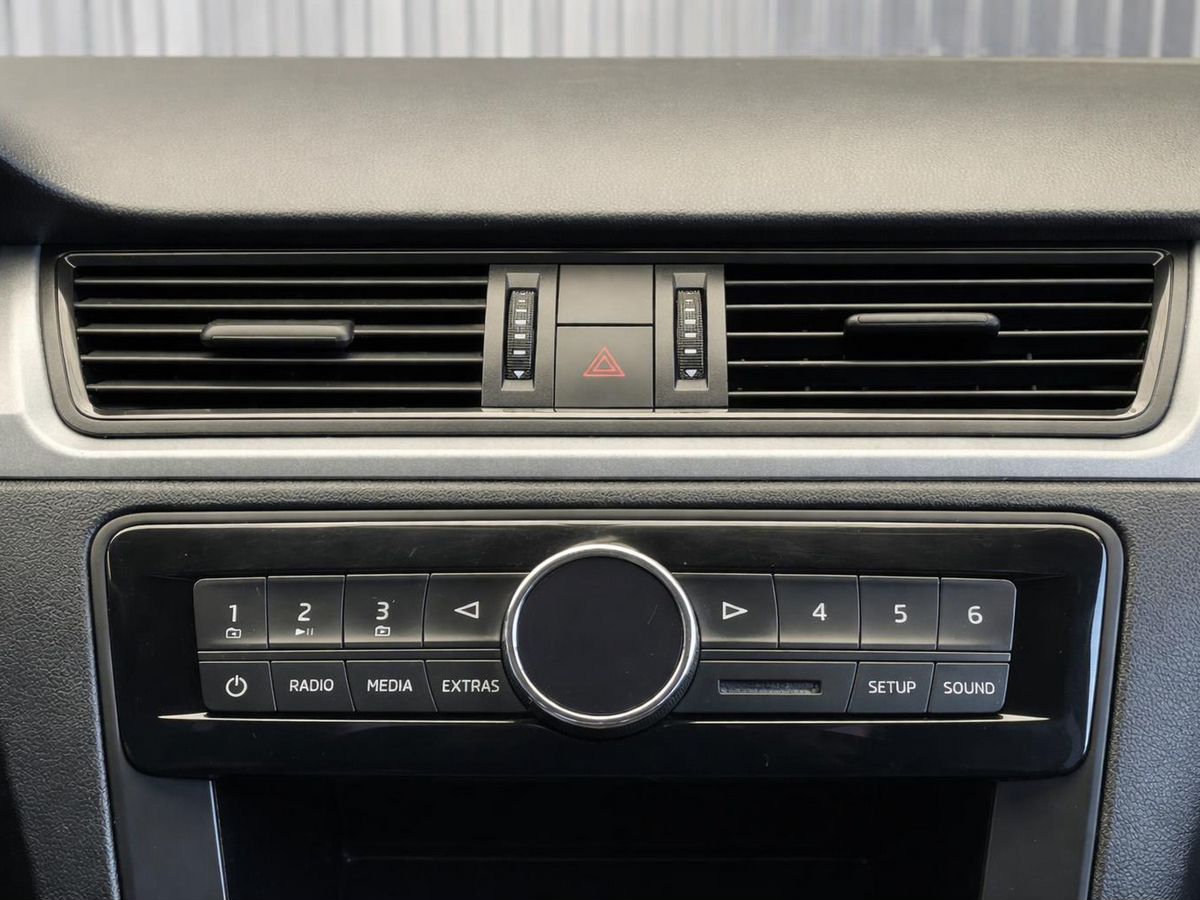 Skoda Rapid, фотография 11