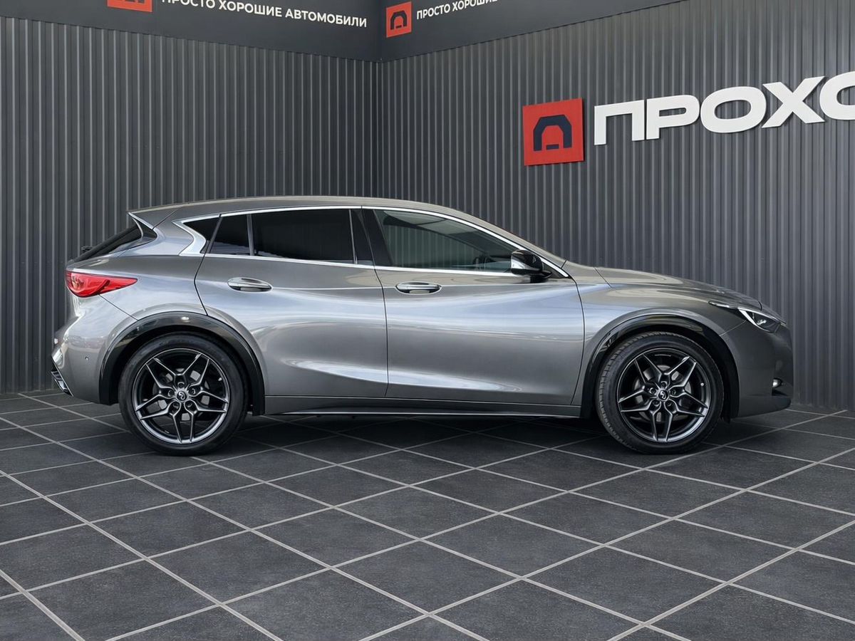 Infiniti Q30, фотография 27