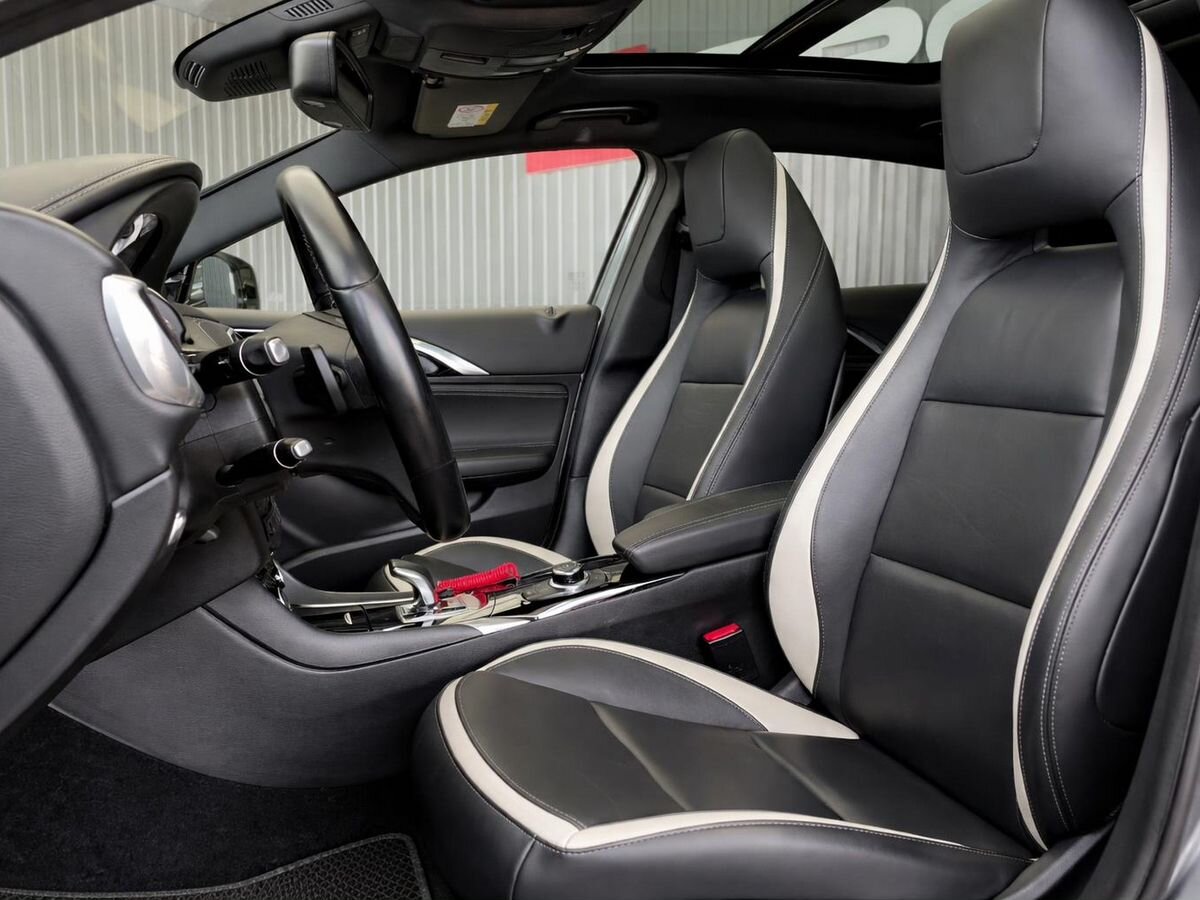 Infiniti Q30, фотография 17