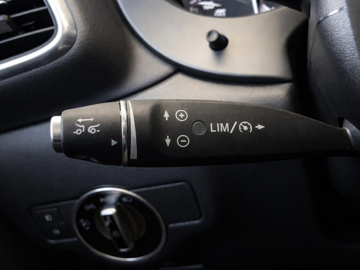 Infiniti Q30, фотография 9