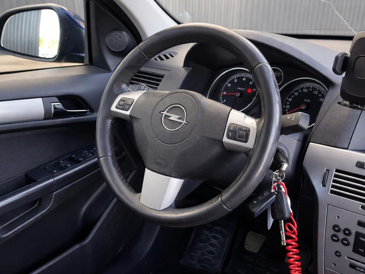 Opel Astra, фотография 10