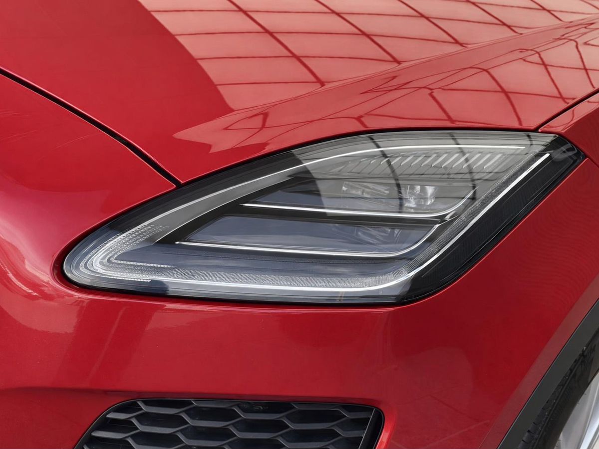 Jaguar E-PACE, фотография 23