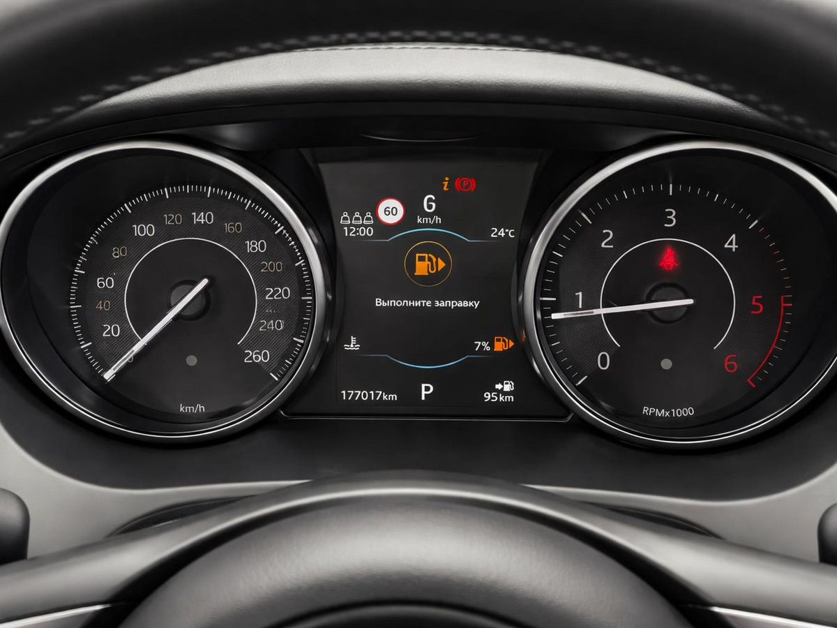 Jaguar E-PACE, фотография 4
