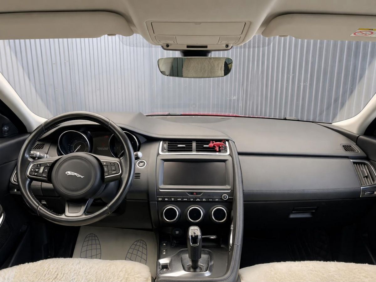 Jaguar E-PACE, фотография 6