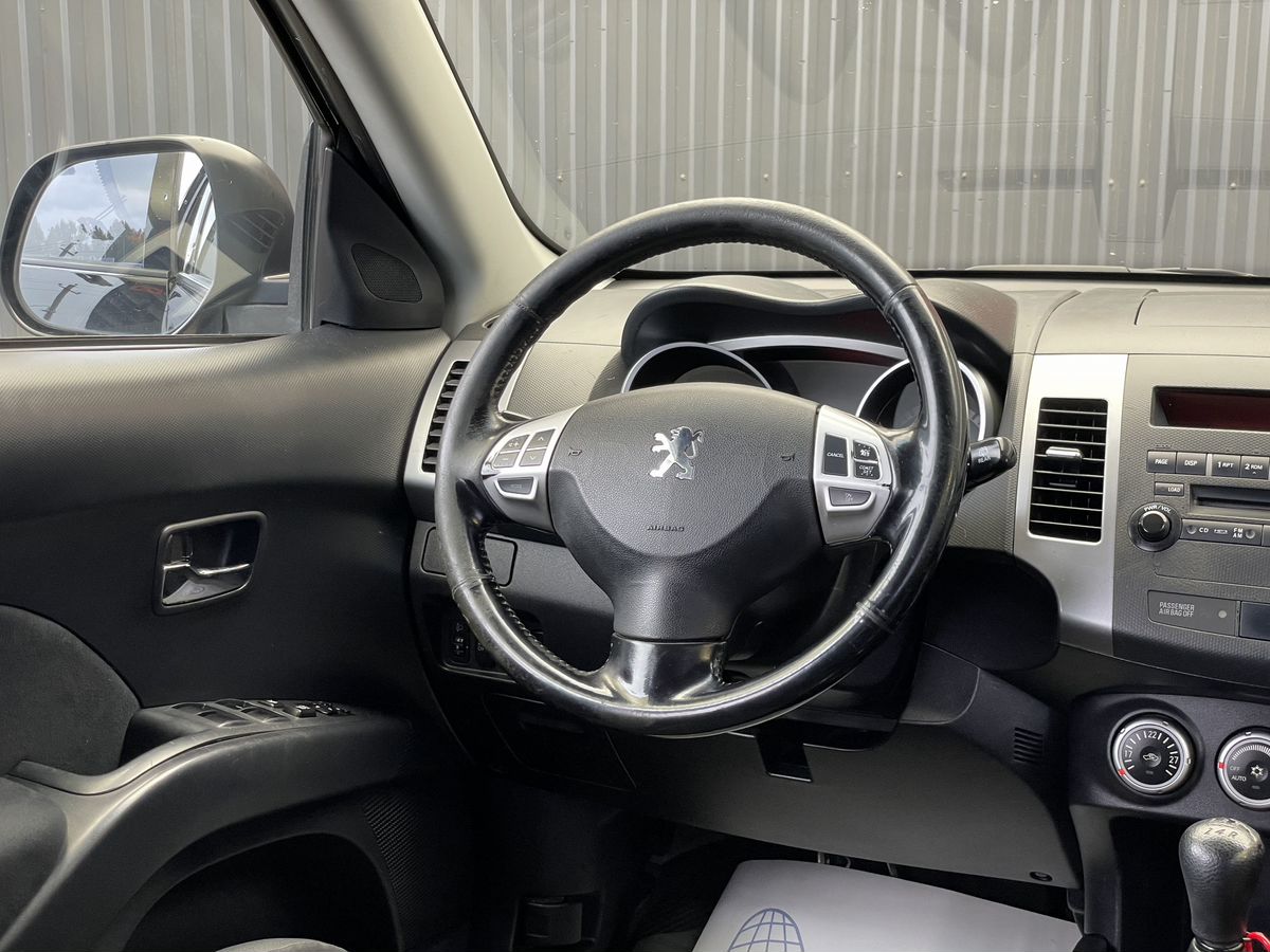 Peugeot 4007, фотография 10