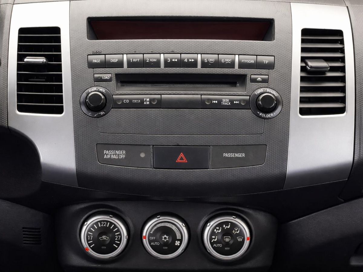 Peugeot 4007, фотография 11