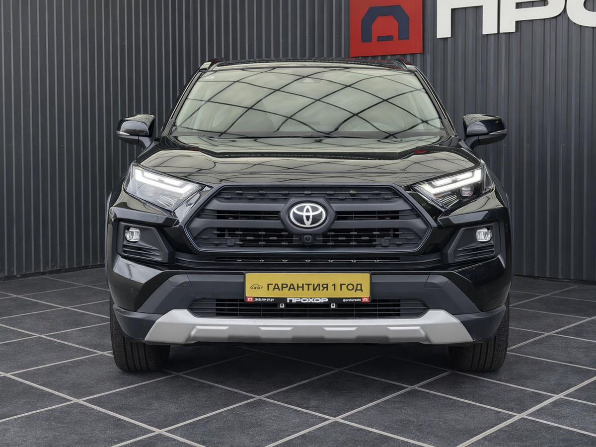 Toyota RAV4, фотография 2