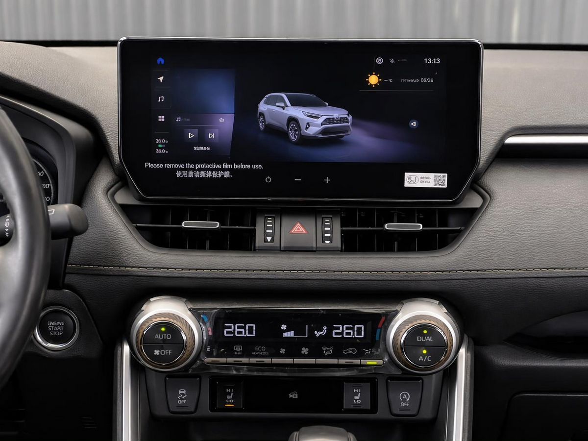 Toyota RAV4, фотография 11