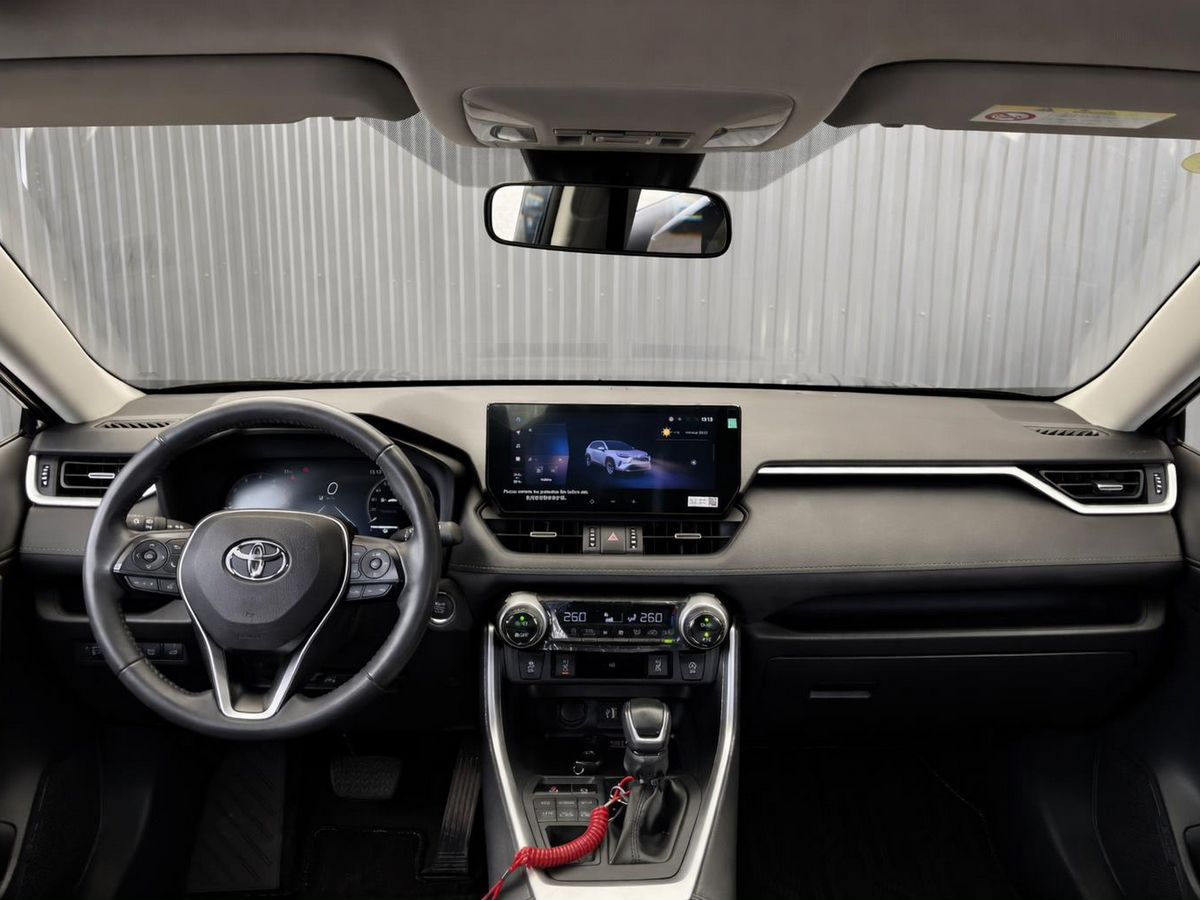 Toyota RAV4, фотография 6