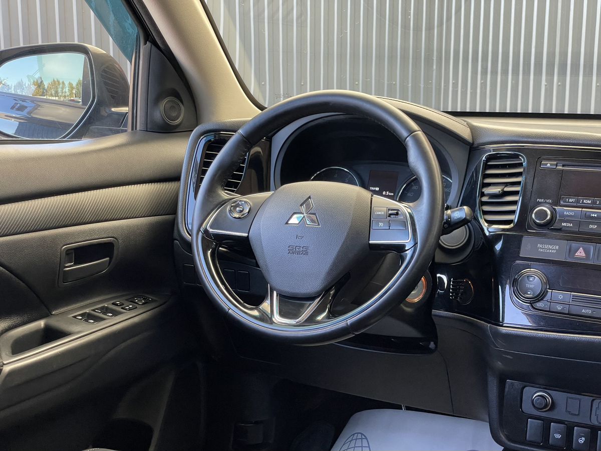 Mitsubishi Outlander, фотография 11