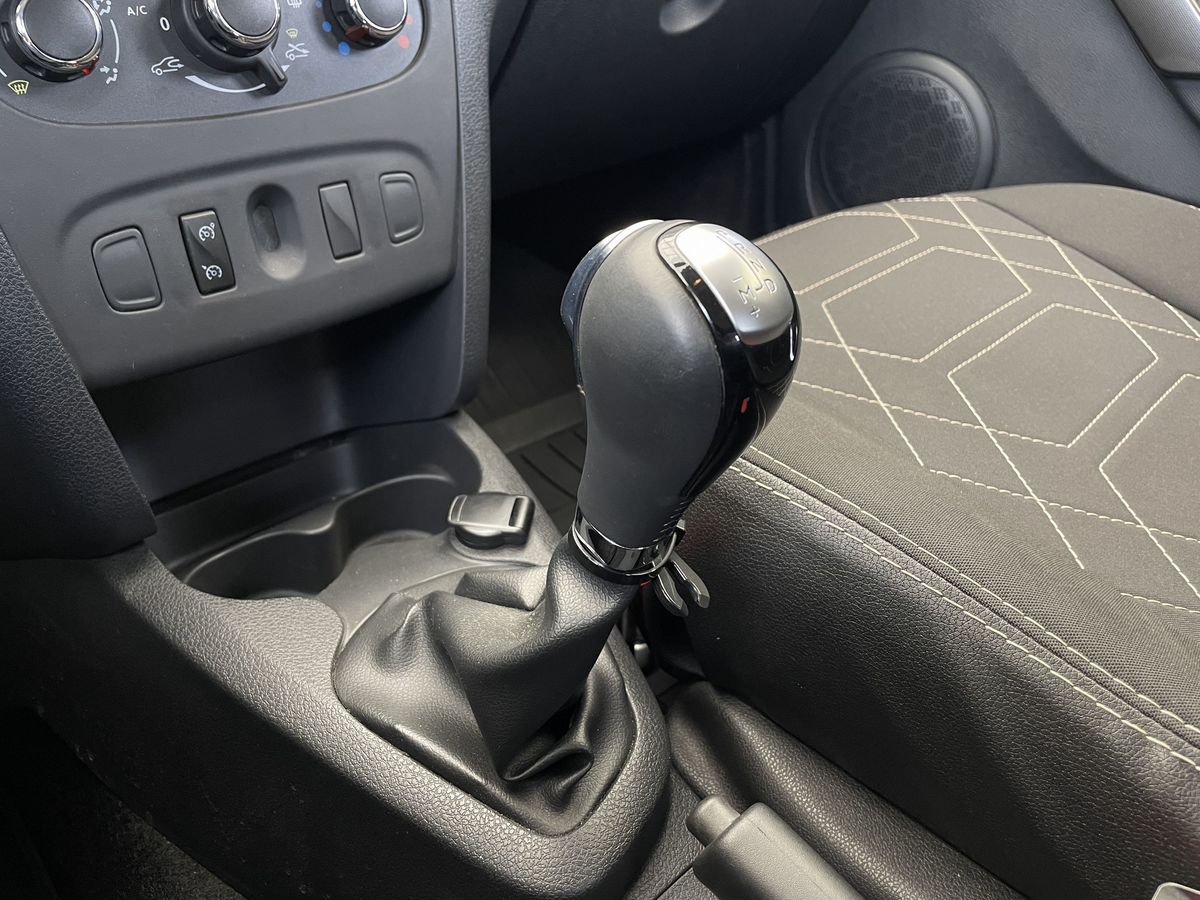 Renault Sandero, фотография 13