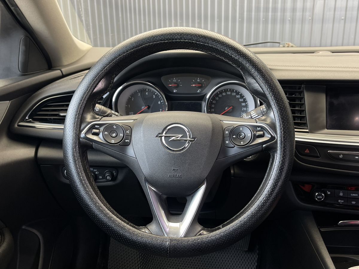 Opel Insignia, фотография 7