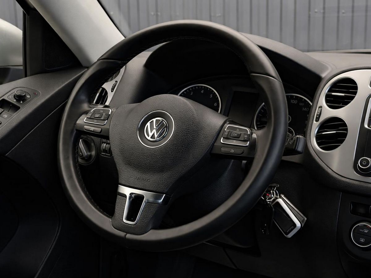 Volkswagen Tiguan, фотография 12
