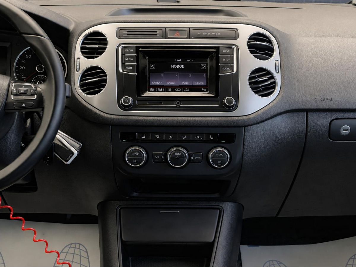 Volkswagen Tiguan, фотография 13