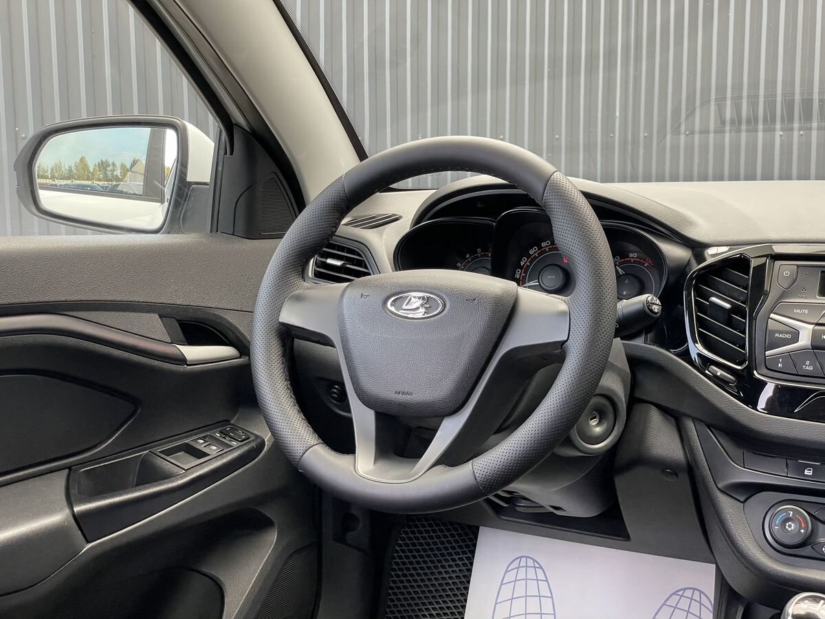 Lada (ВАЗ) Vesta, фотография 10