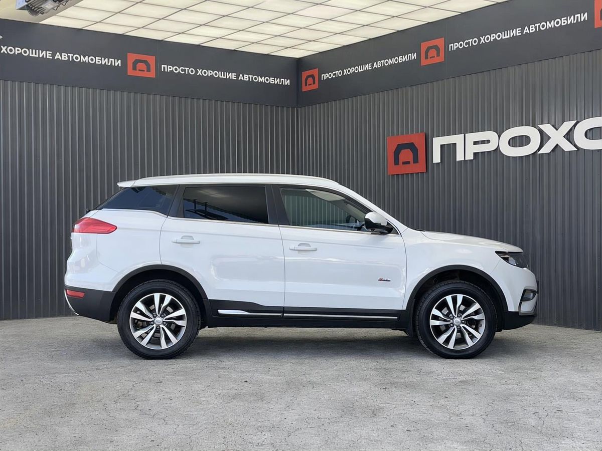 Geely Atlas, фотография 26