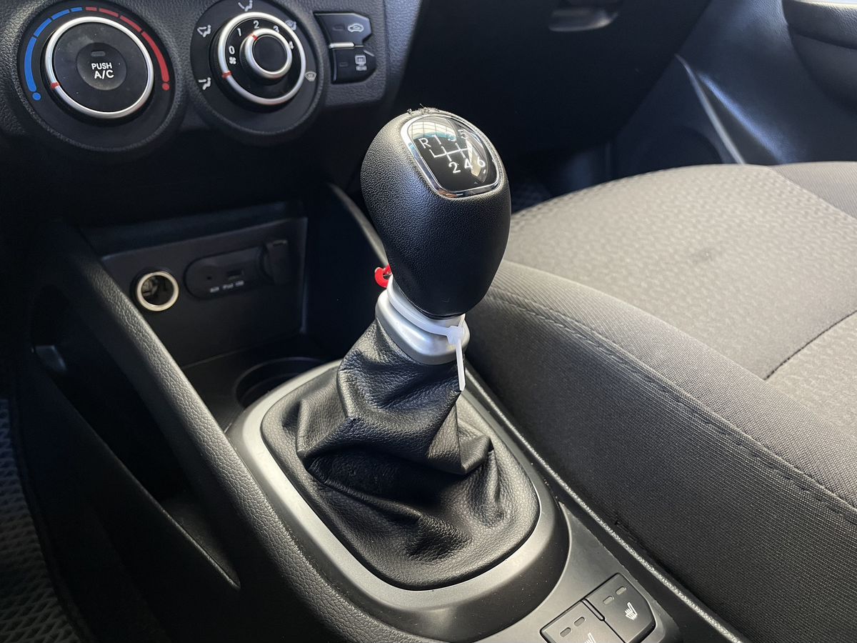 Kia Rio, фотография 13