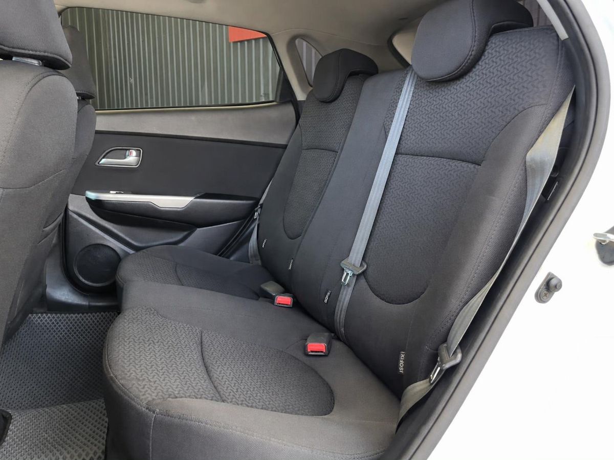 Kia Rio, фотография 17