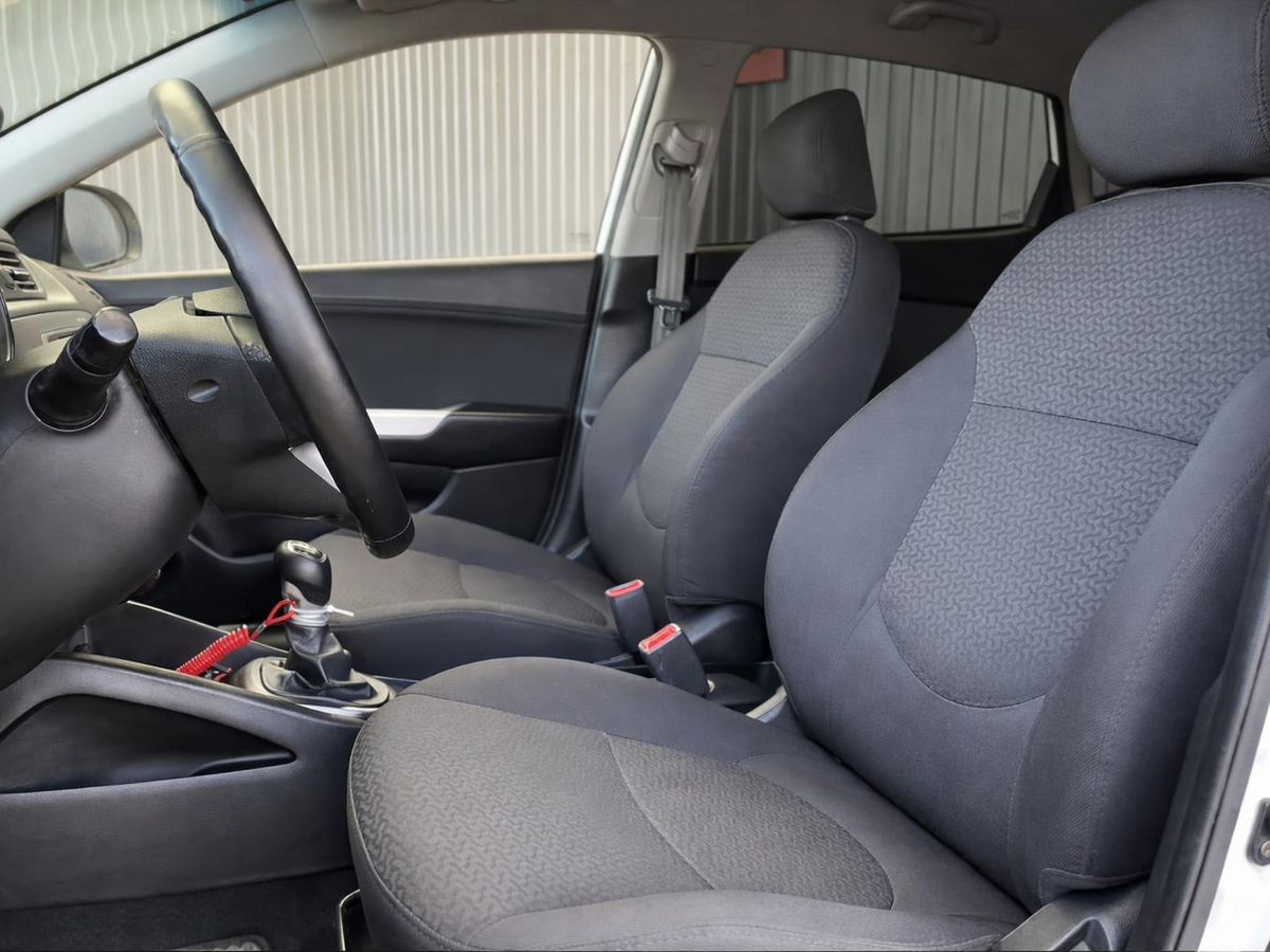 Kia Rio, фотография 15