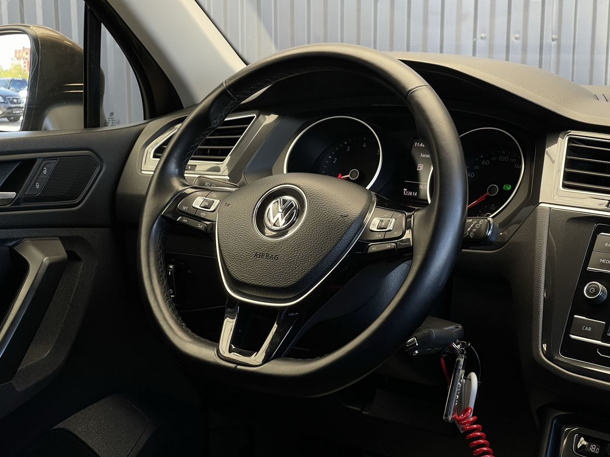 Volkswagen Tiguan, фотография 12