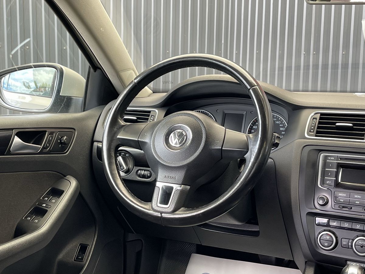 Volkswagen Jetta, фотография 9