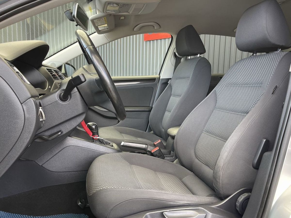 Volkswagen Jetta, фотография 14
