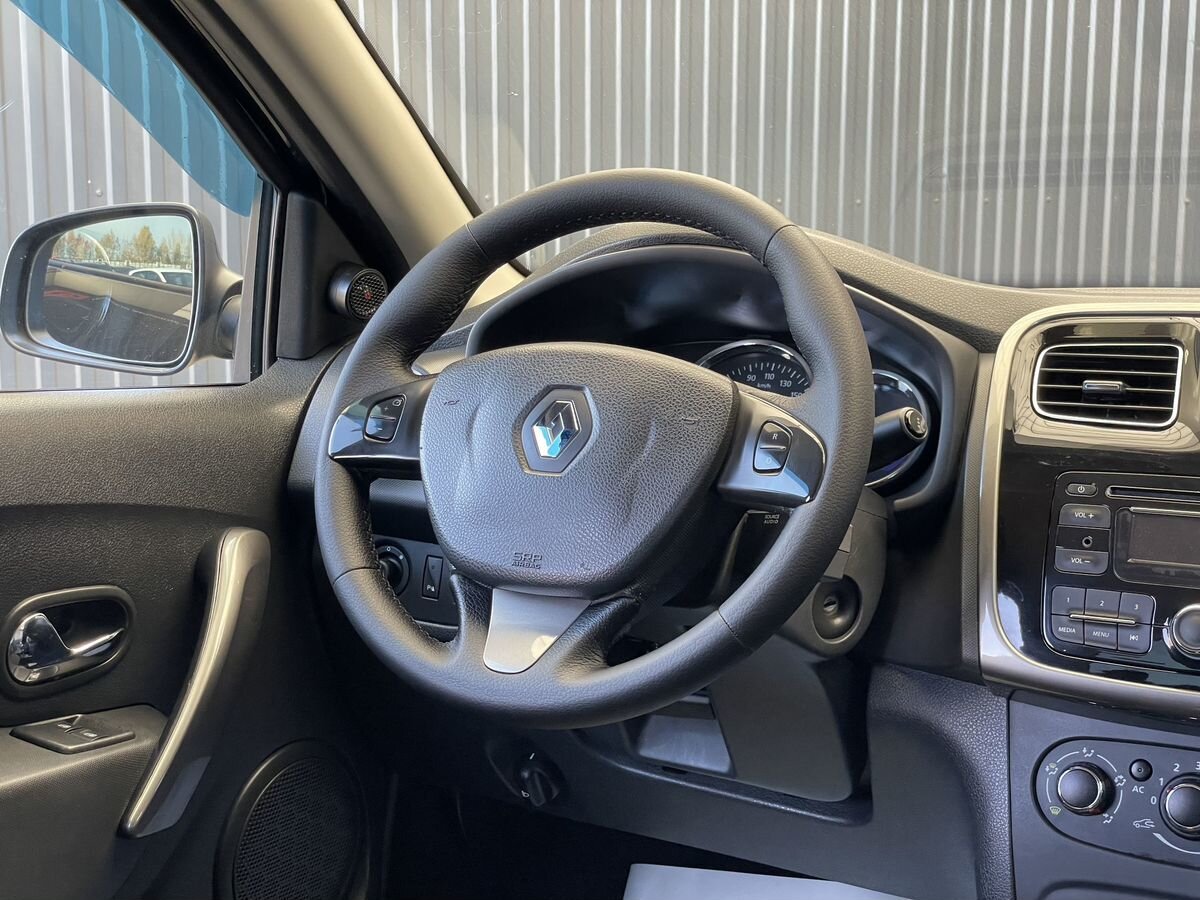 Renault Logan, фотография 7