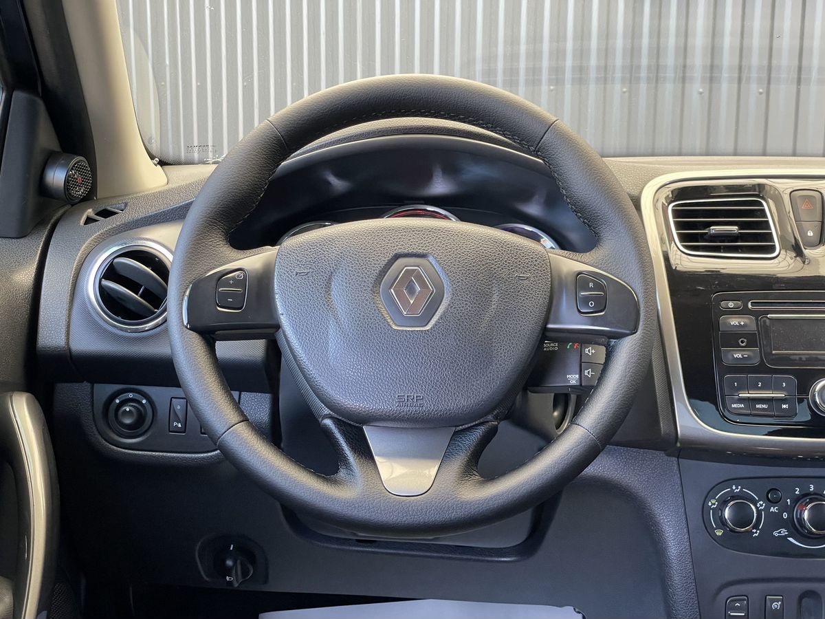 Renault Logan, фотография 8