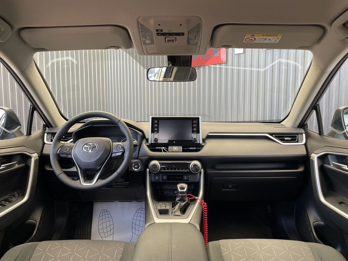 Toyota RAV4, фотография 5