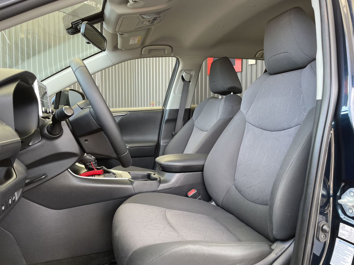 Toyota RAV4, фотография 16