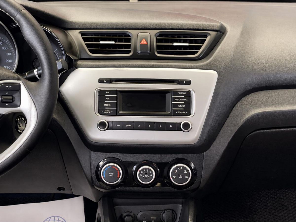 Kia Rio, фотография 11