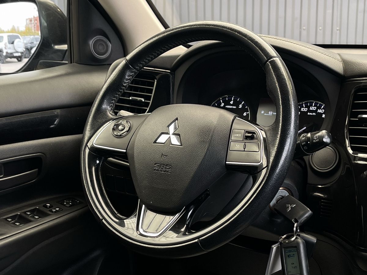 Mitsubishi Outlander, фотография 12