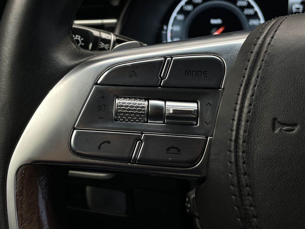 Kia K900, фотография 7