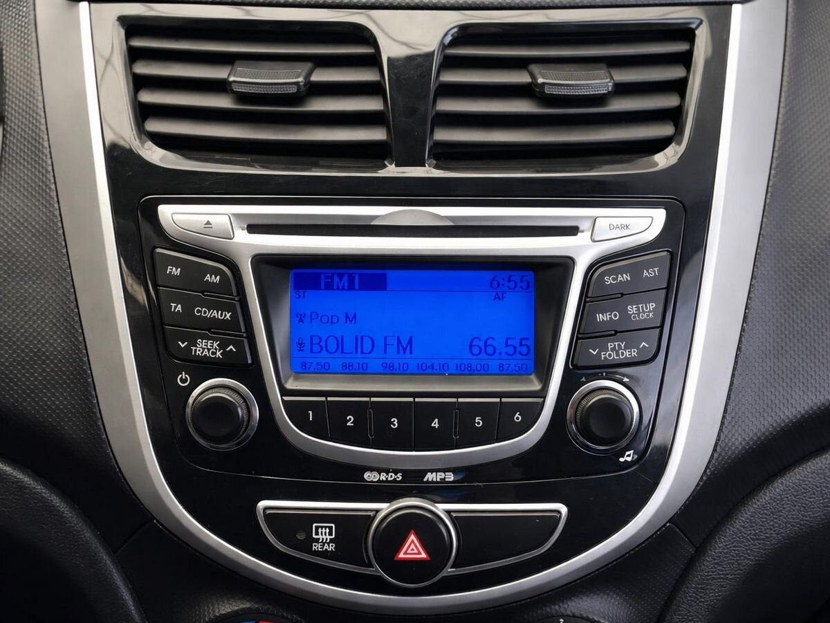 Hyundai Solaris, фотография 12