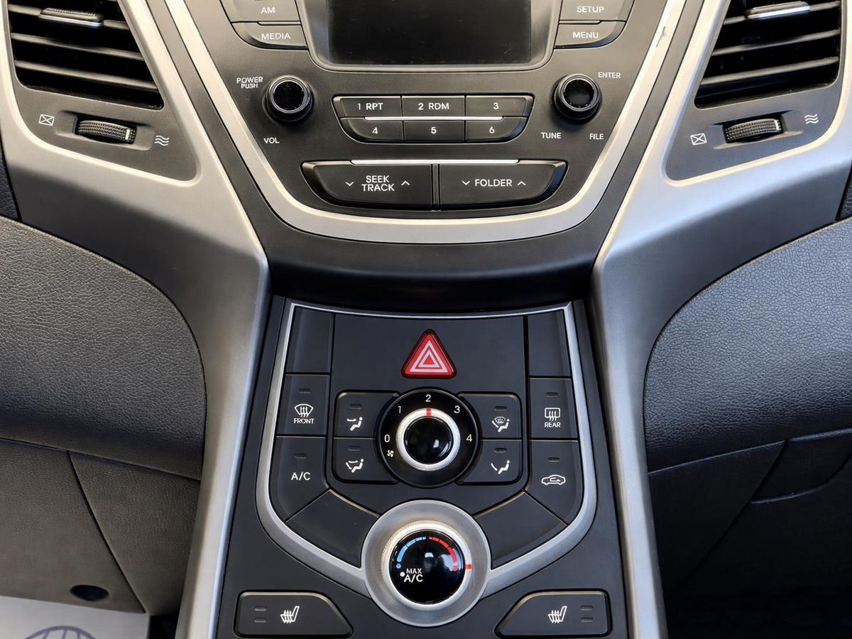 Hyundai Elantra, фотография 11