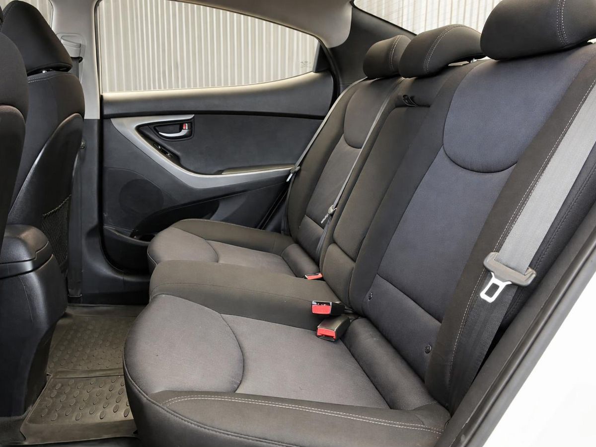 Hyundai Elantra, фотография 18