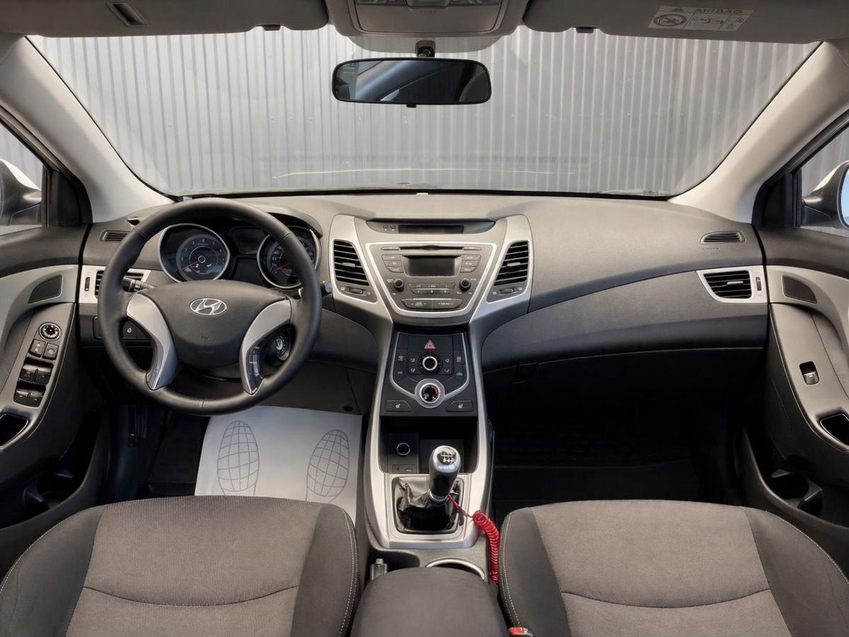 Hyundai Elantra, фотография 6
